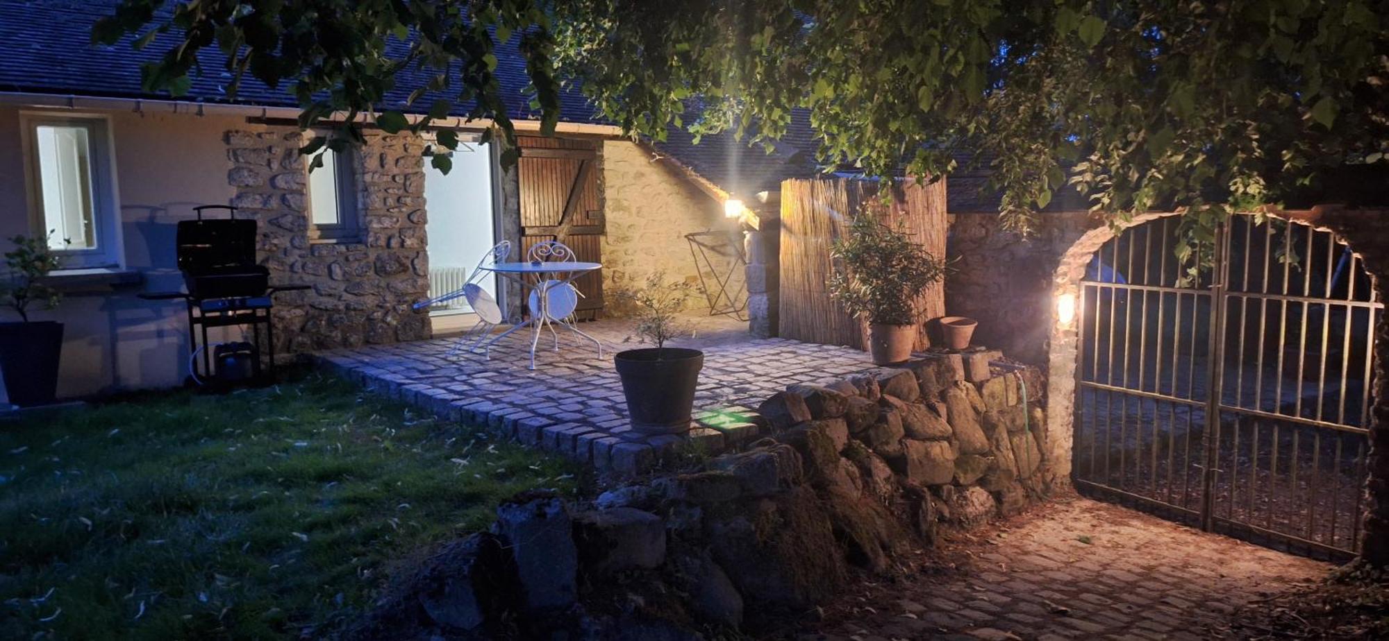 Le Relais Des Clefs - Au Calme Du Gatinais - Escapade A Deux - Terrasse Privee - Wifi - Offre Romantique Sur Demande Valpuiseaux Екстериор снимка